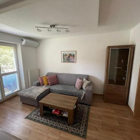 Apartman Daxnerko - Samostatny Dvojpokojovy Byt Bratislava Luaran gambar