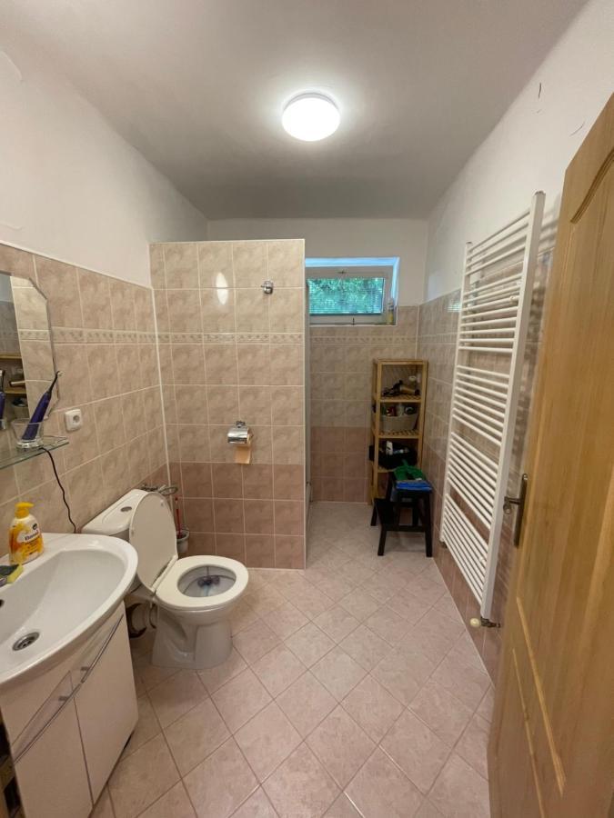 Apartman Daxnerko - Samostatny Dvojpokojovy Byt Bratislava Luaran gambar