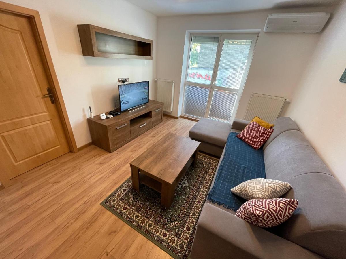 Apartman Daxnerko - Samostatny Dvojpokojovy Byt Bratislava Luaran gambar